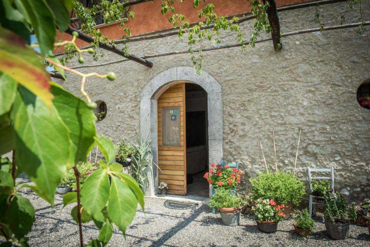 B&B Rifugio Tra Gli Ulivi Кампания Екстериор снимка