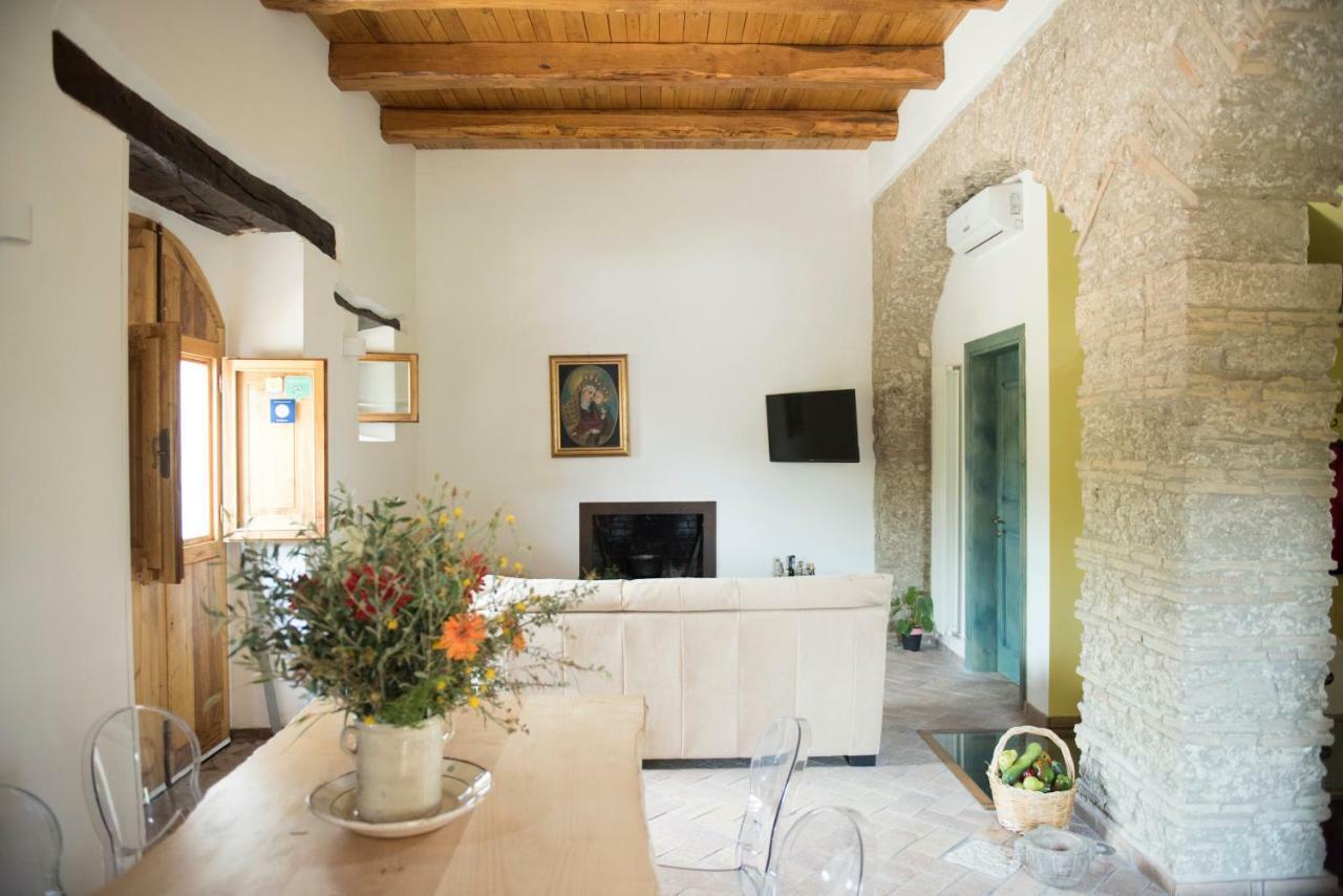 B&B Rifugio Tra Gli Ulivi Кампания Екстериор снимка