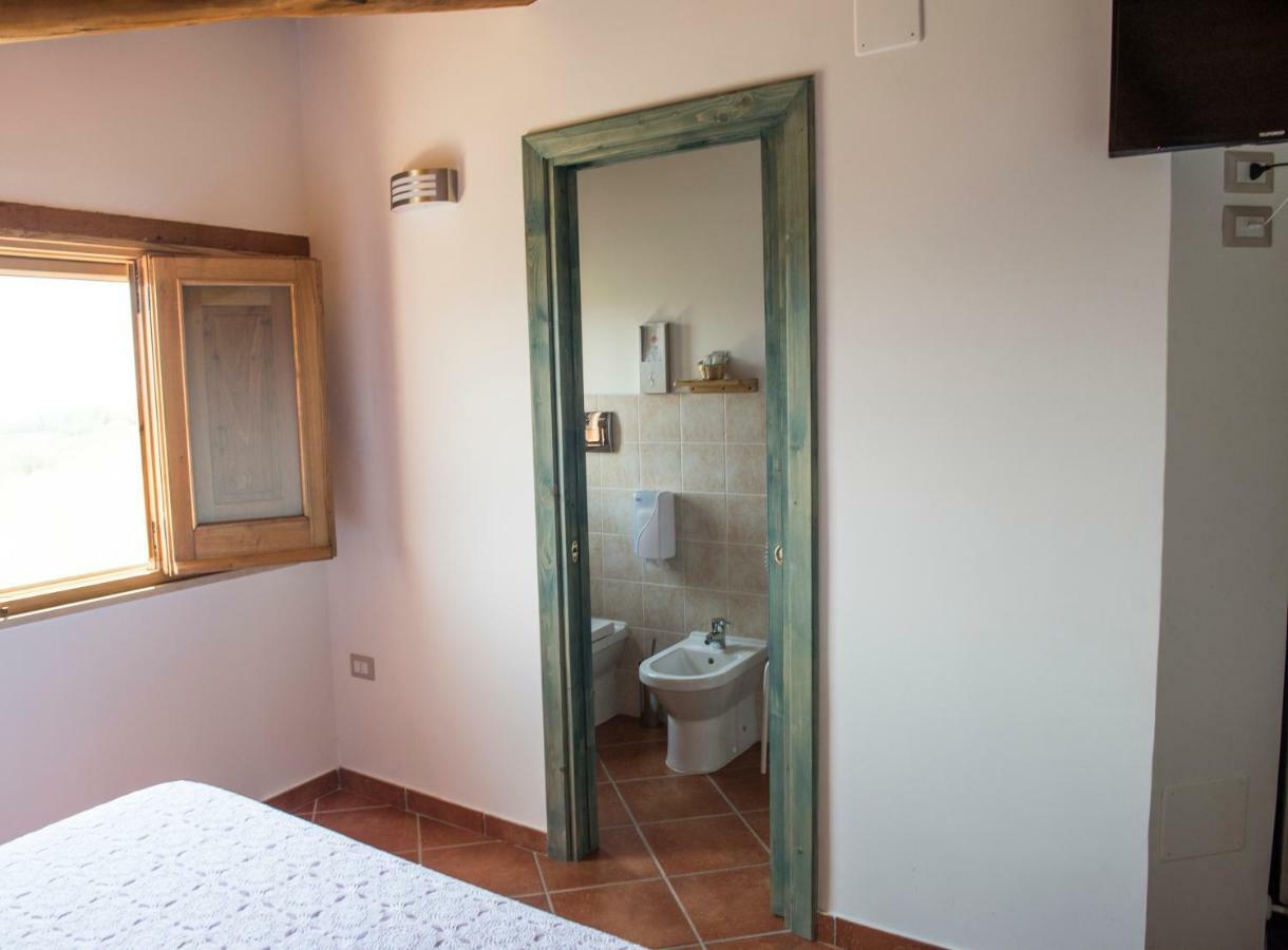 B&B Rifugio Tra Gli Ulivi Кампания Екстериор снимка